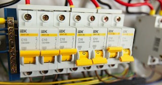 Монтаж УЗО - установка по доступной цене от 359 руб в Сафоново от ЭлектроСфн